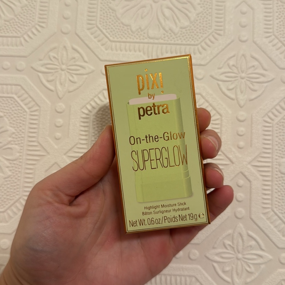 ⭐️ NEW Pixi by Petra On-the-Glow SuperGlow in Ice Pearl